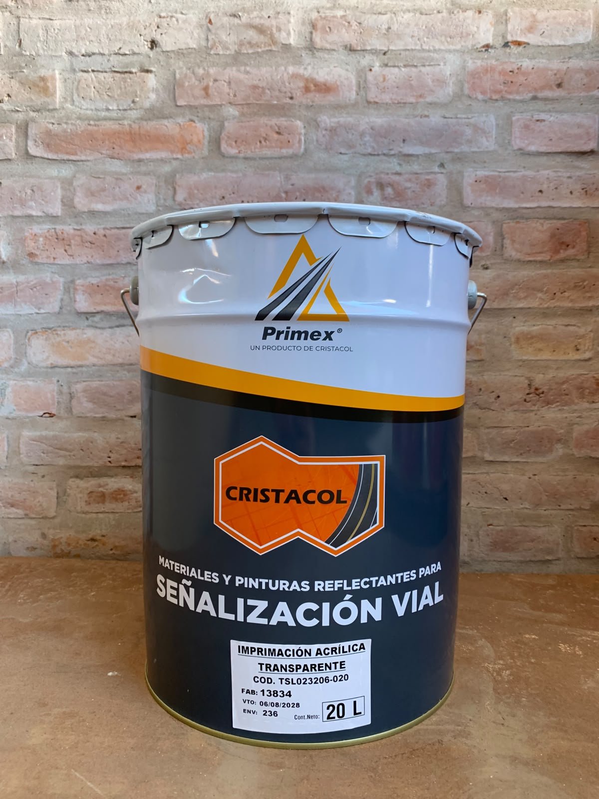 Imprimación para pintura vial